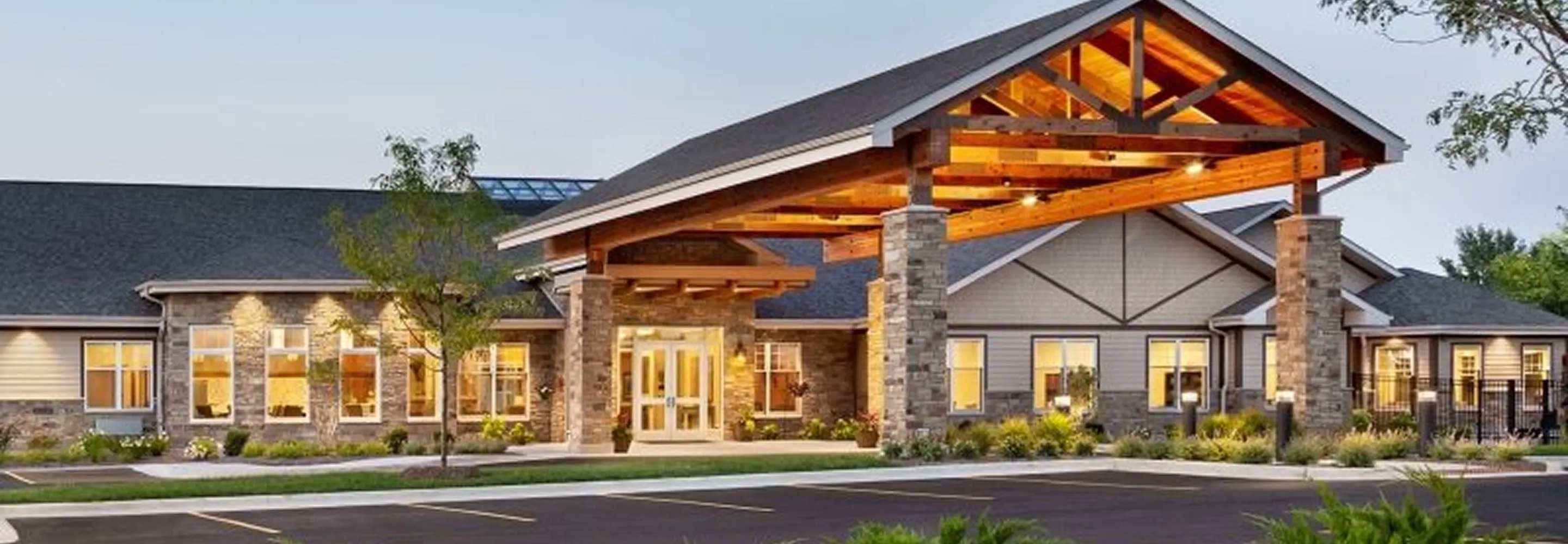 Hero_Silverado_Assisted_Living_0677513023.webp