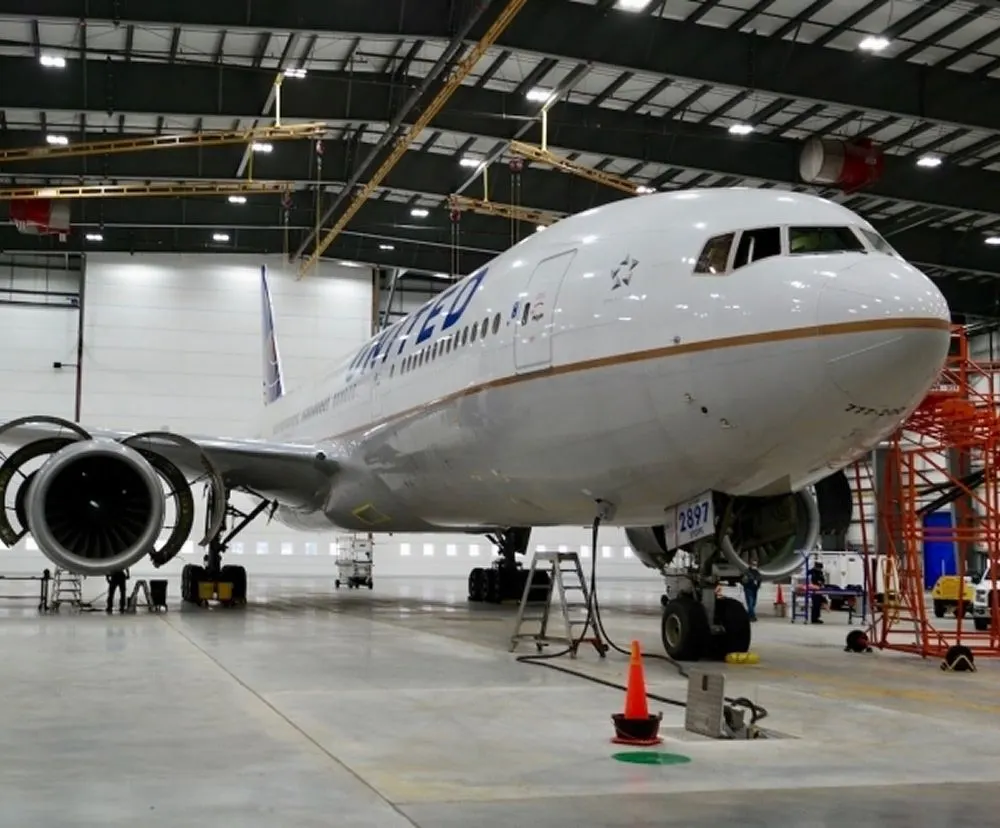 Mobile_Hero_United_Hanger_15a9786169.webp